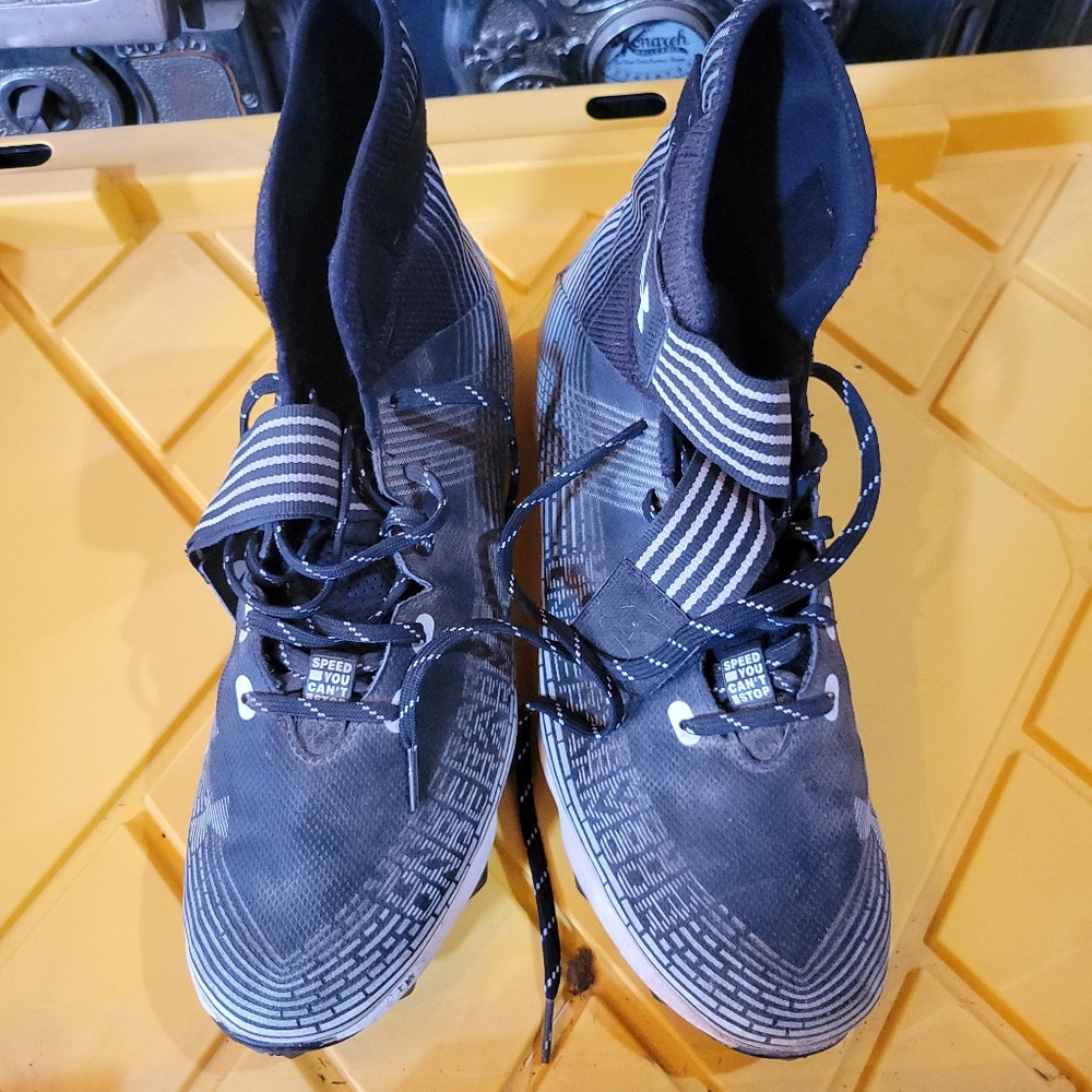 Under Armor Football shoes
